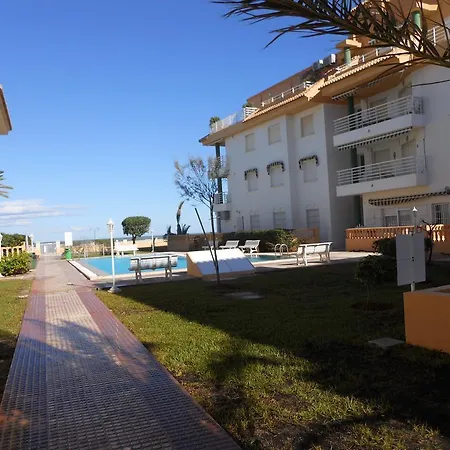 Talima Marinas 1-serviden